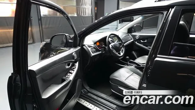 KG_Mobility_Ssangyong KORANDO 2017 thumb 10