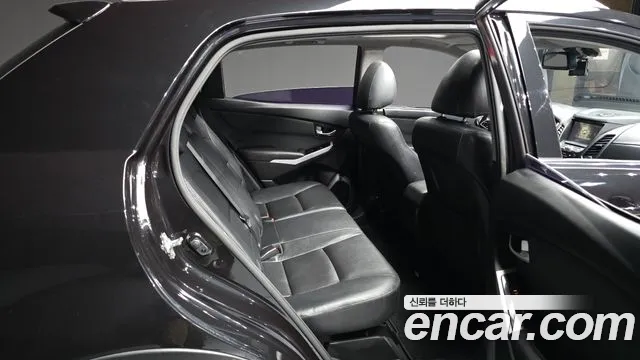KG_Mobility_Ssangyong KORANDO 2017 thumb 11