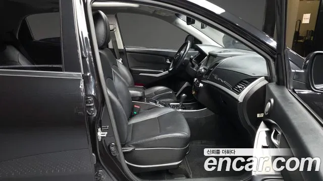 KG_Mobility_Ssangyong KORANDO 2017 thumb 12