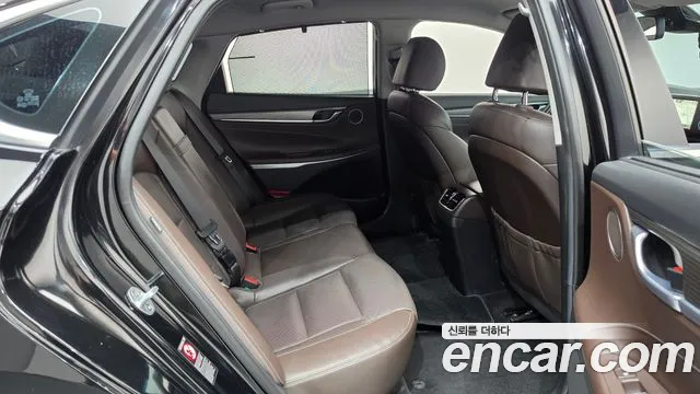 Hyundai Grandeur 2017 thumb 11
