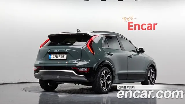 Kia Niro 2022 thumb 2