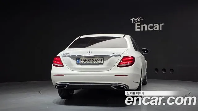Mercedes-Benz E-Класс 2020 thumb 4
