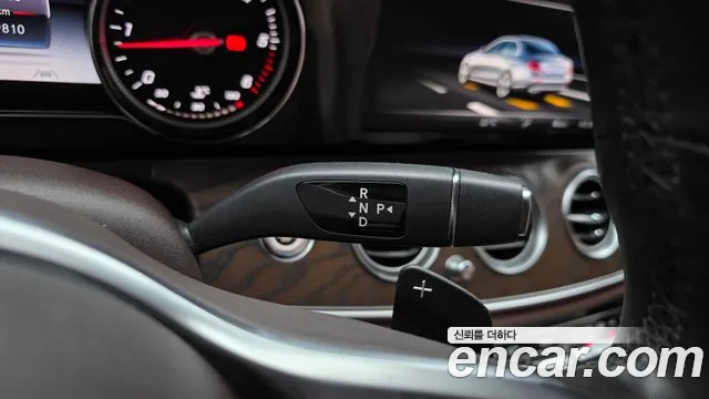 Mercedes-Benz E-Класс 2020 thumb 9