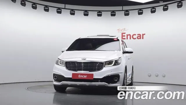 Kia Carnival 2017 thumb 3