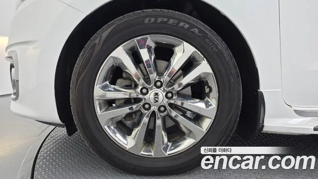 Kia Carnival 2017 thumb 5