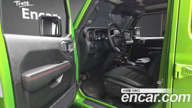 Jeep Wrangler 2025 thumb 9