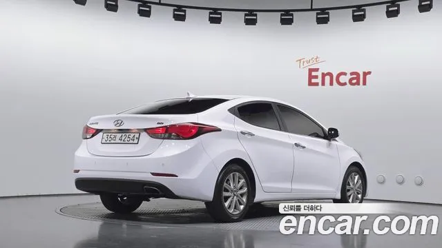 Hyundai Avante 2015 thumb 2