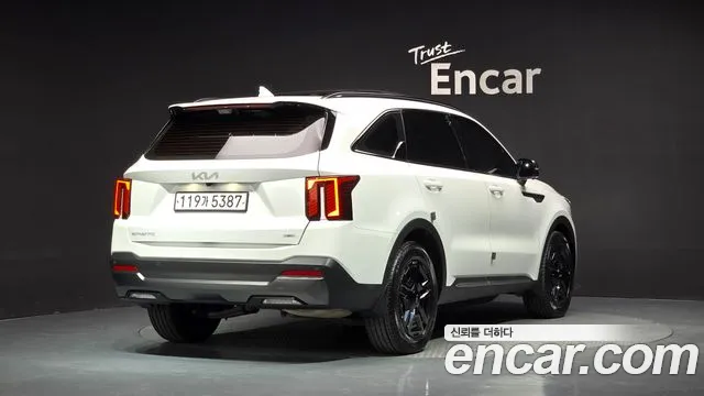 Kia Sorento 2023 thumb 2
