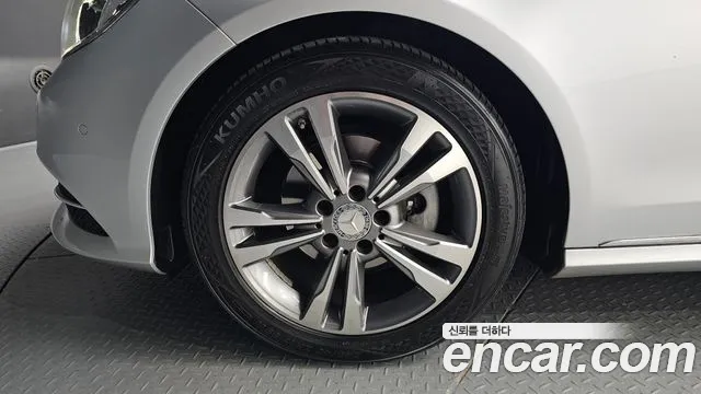 Mercedes-Benz E-Класс 2016 thumb 5