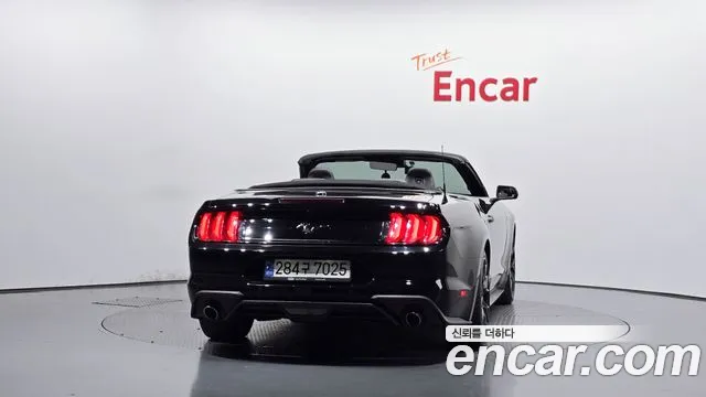 Ford Mustang Mach-E 2022 thumb 3