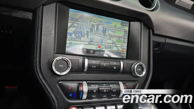 Ford Mustang Mach-E 2022 thumb 12