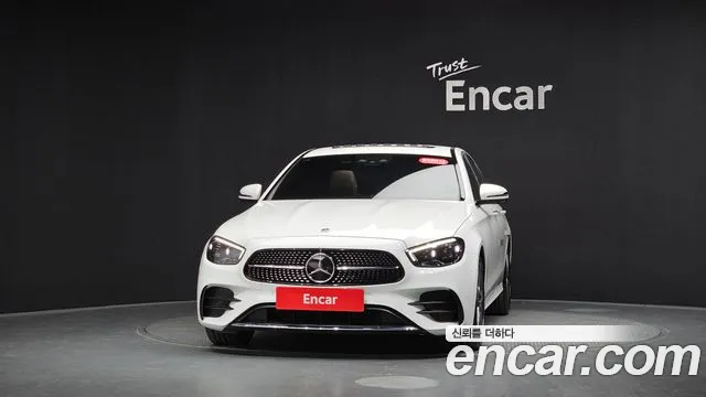 Mercedes-Benz E-Класс 2023 thumb 2