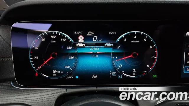 Mercedes-Benz E-Класс 2023 thumb 7
