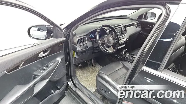 Kia Sorento 2017 thumb 10
