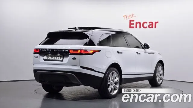Land Rover Range Rover Velar 2019 thumb 2
