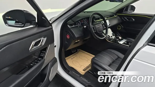 Land Rover Range Rover Velar 2019 thumb 10