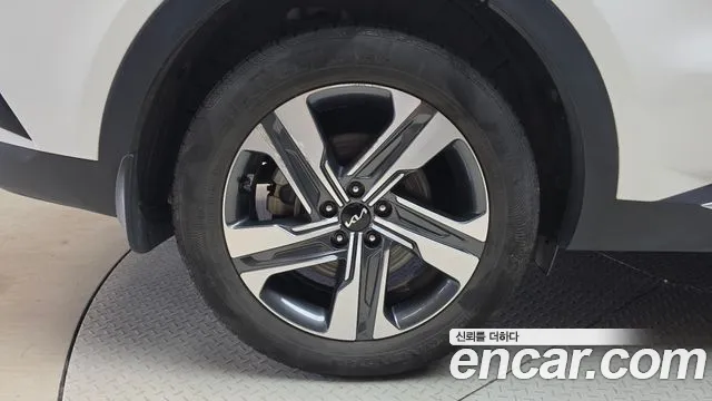 Kia Sorento 2023 thumb 5