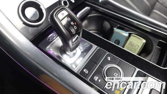 Land Rover Range Rover Sport 2019 thumb 9