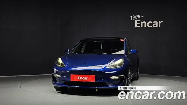 Tesla Model 3 2022 thumb 3