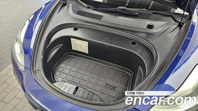 Tesla Model 3 2022 thumb 6