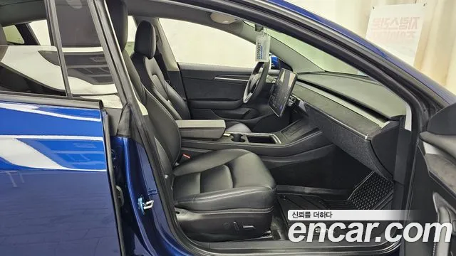 Tesla Model 3 2022 thumb 11