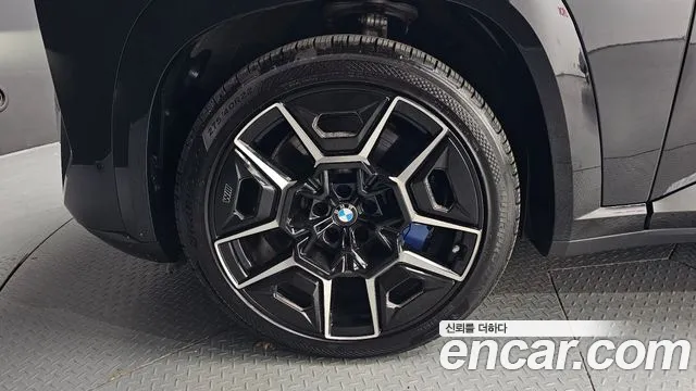 BMW XM 2023 thumb 5