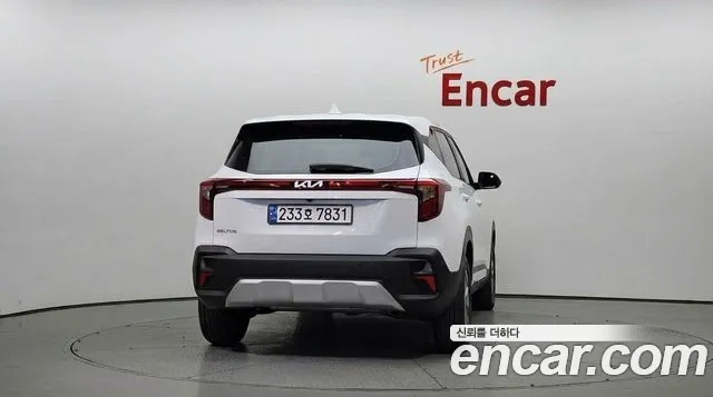 Kia Seltos 2024 thumb 4