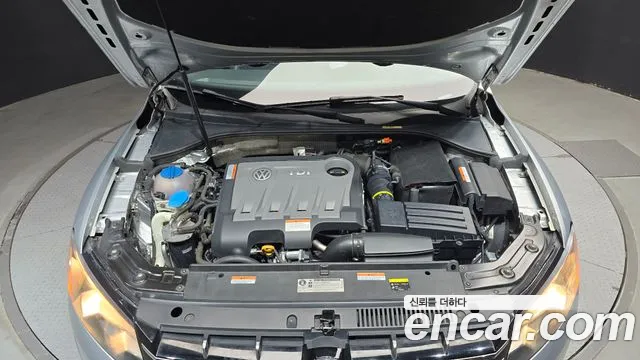 Volkswagen Passat (North America and China) 2014 thumb 6