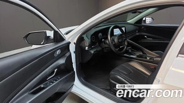 Hyundai Avante 2022 thumb 10