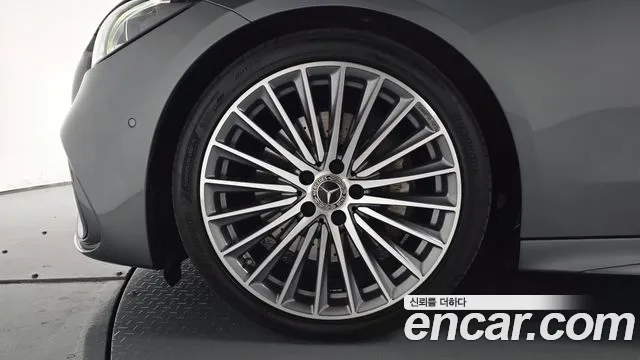 Mercedes-Benz C-Класс 2023 thumb 4