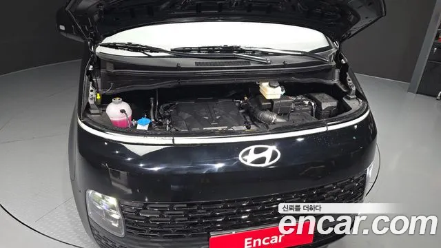 Hyundai Staria 2025 thumb 5