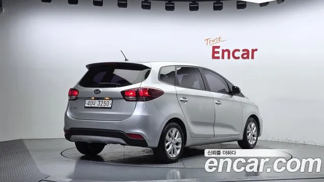 Kia Carens 2017 thumb 2