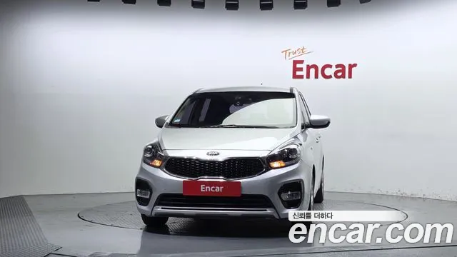 Kia Carens 2017 thumb 3