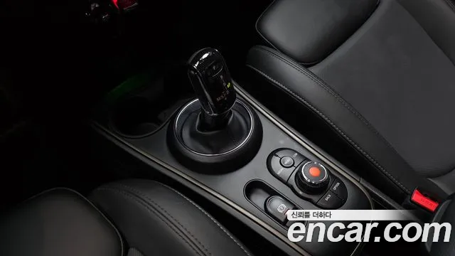 MINI Countryman 2021 thumb 8
