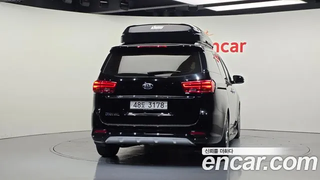 Kia Carnival 2019 thumb 4