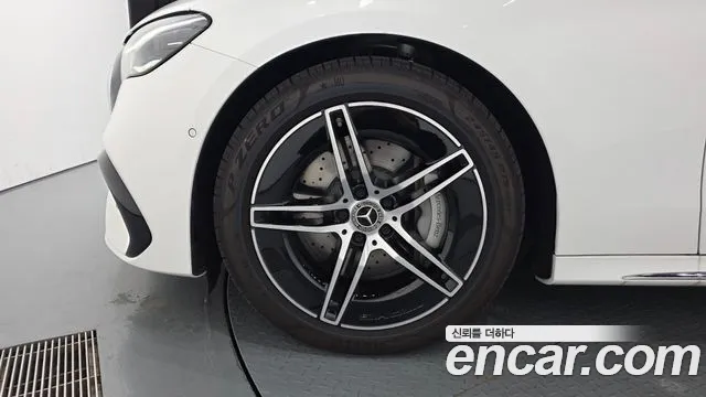 Mercedes-Benz E-Класс 2026 thumb 5