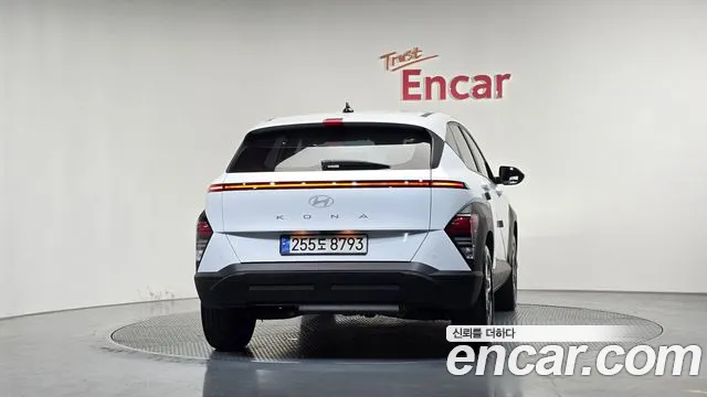 Hyundai Kona 2024 thumb 4