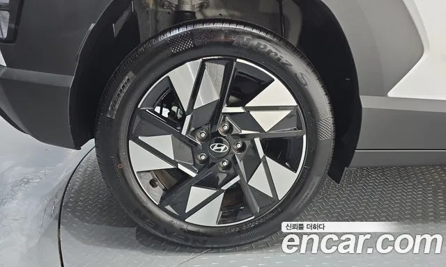 Hyundai Kona 2024 thumb 5