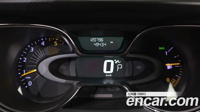Renault-KoreaSamsung Captur 2015 thumb 8