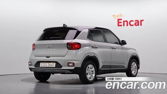 Hyundai Venue 2024 thumb 2
