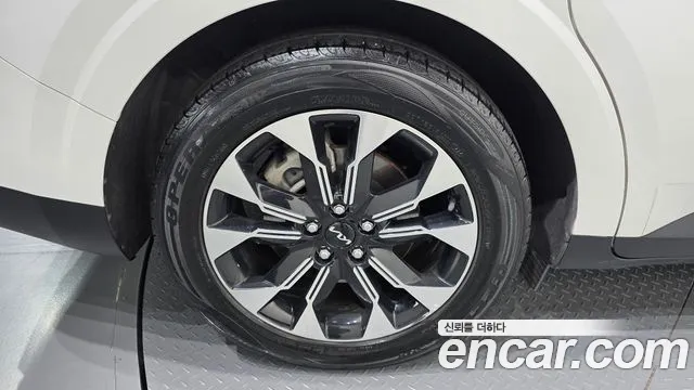 Kia Carnival 2021 thumb 4