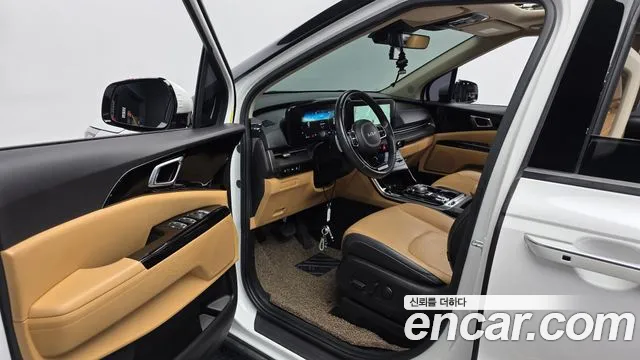 Kia Carnival 2021 thumb 9