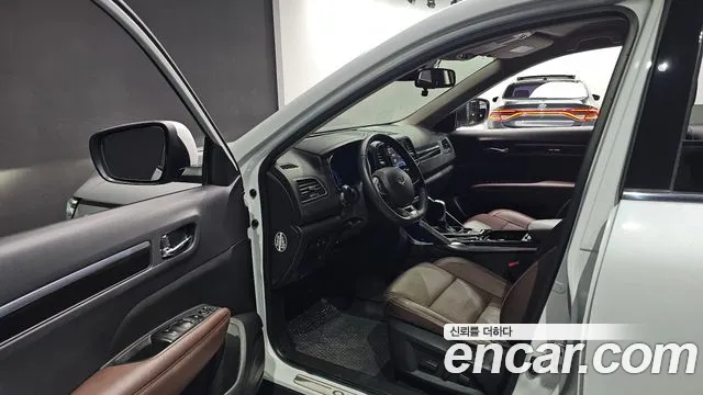 Renault-KoreaSamsung Koleos 2018 thumb 10