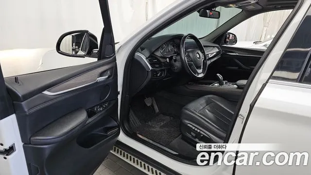 BMW X5 2015 thumb 10