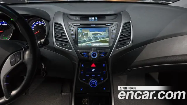 Hyundai Avante 2015 thumb 12