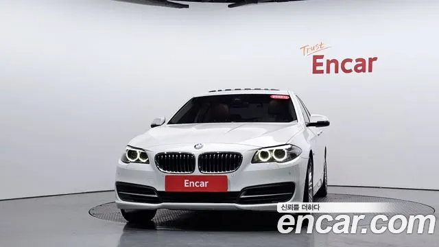 BMW 5-Series 2014 thumb 2