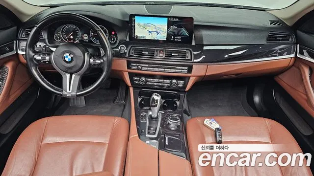 BMW 5-Series 2014 thumb 6