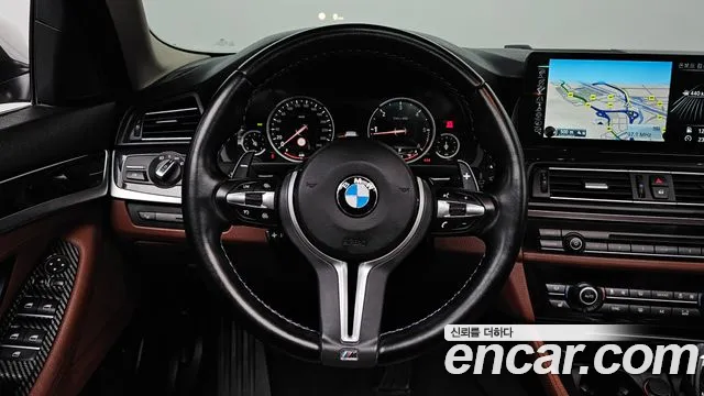 BMW 5-Series 2014 thumb 12