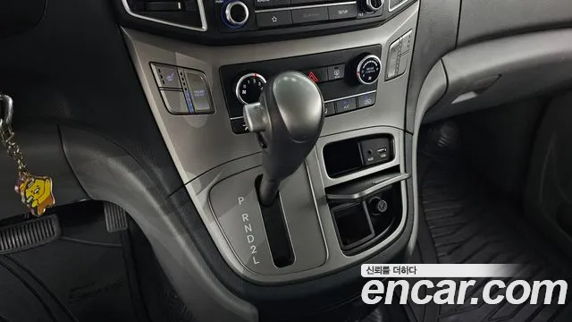 Hyundai Starex 2019 thumb 9