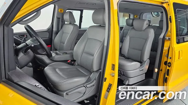 Hyundai Starex 2019 thumb 10